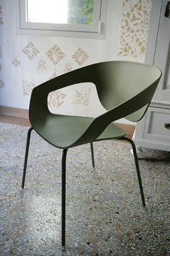 VAD STACKABLE POLYPROPYLENE - Stackable polypropylene chair with armrests by Casamania & Horm - view 3